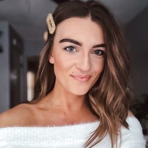 Meet your Posher, Carley